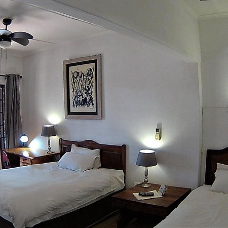 Kuru-Kuru Guesthouse Куруман Екстериор снимка